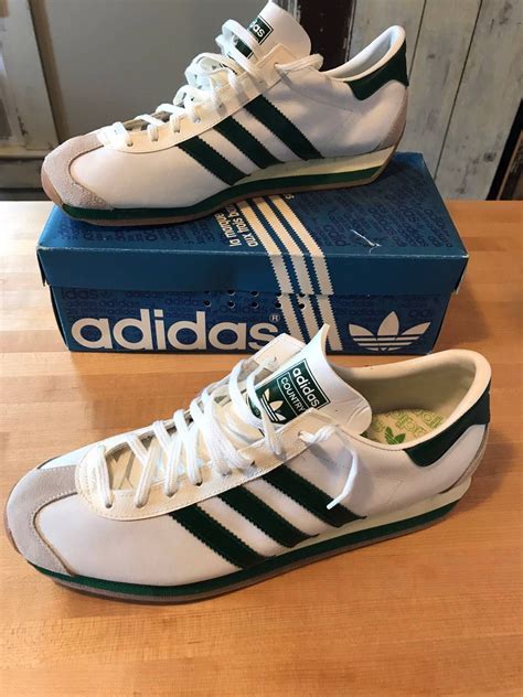 adidas classic schuhe retro damen|Women's adidas Originals Retro Sneakers.